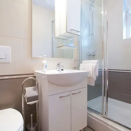 Apartment Apartman Bacvice Split